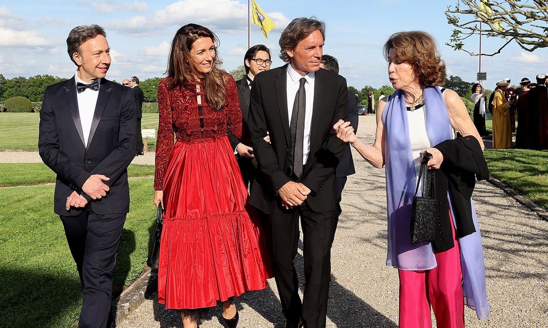 Anne-Claire Coudray Anne-Claire Coudray